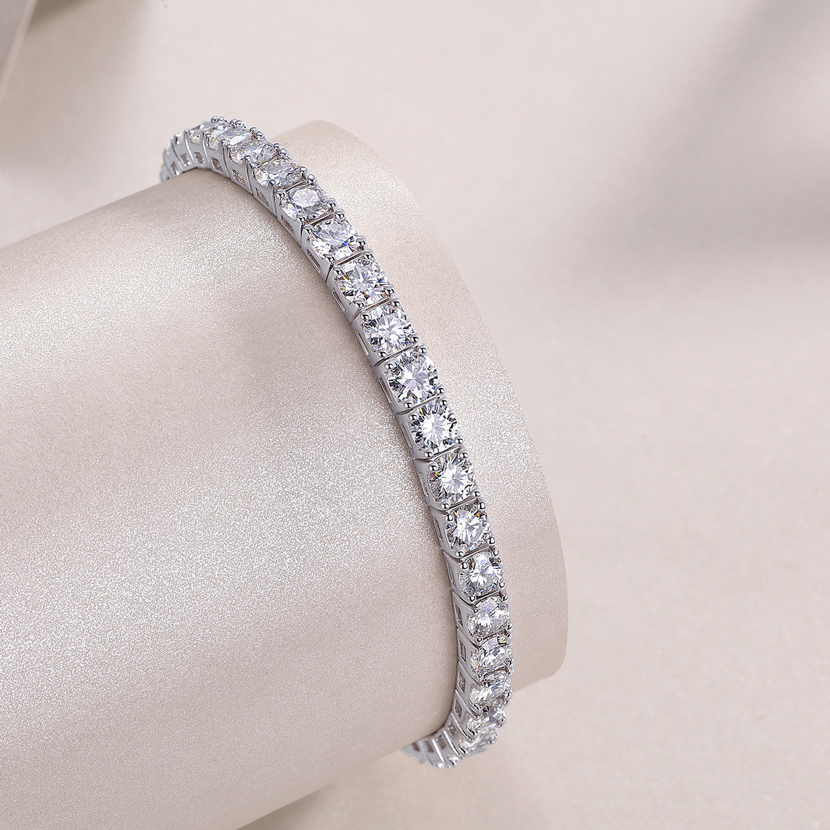 Gravitation Luxury Fashion Silver Bracelet