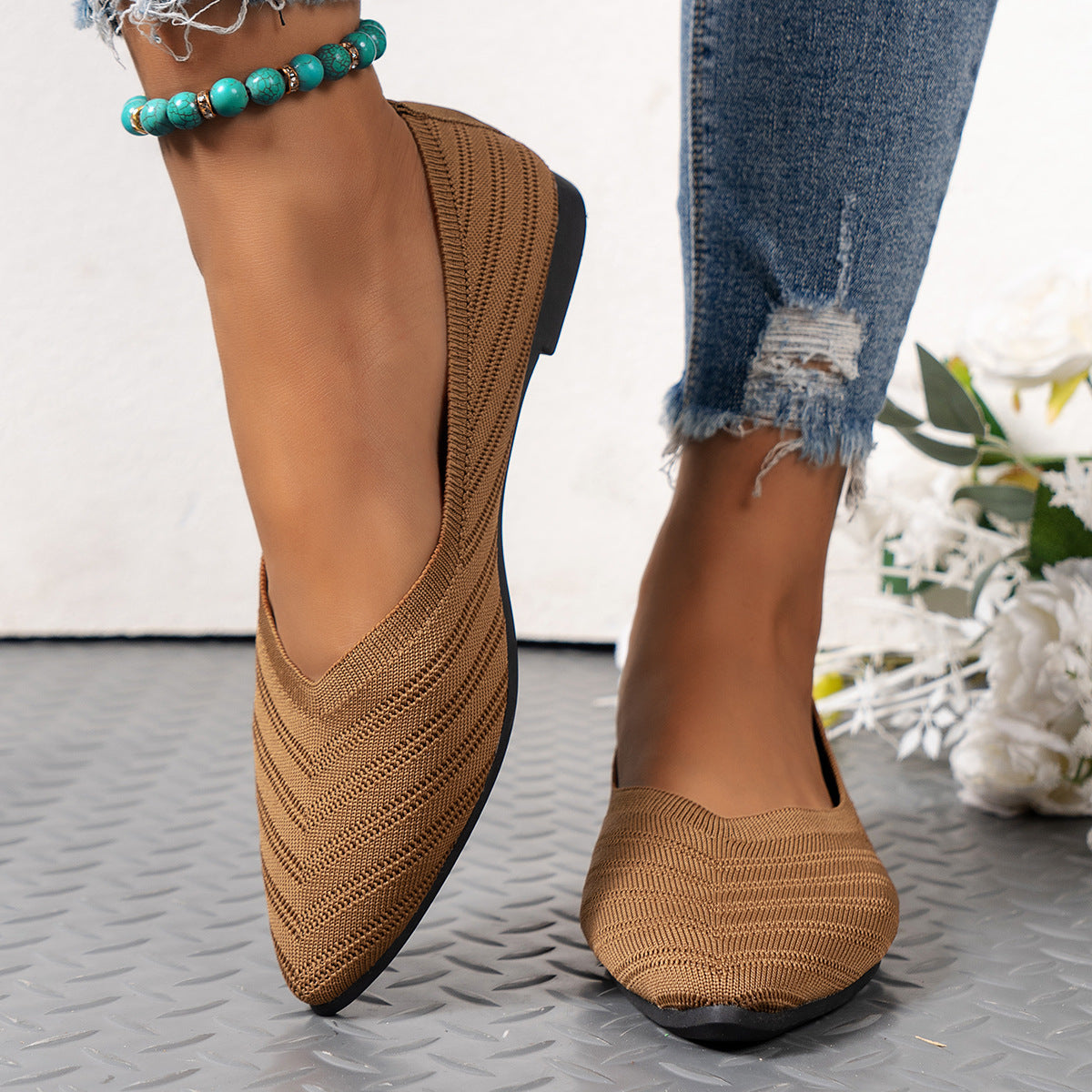 Pointed Toe Breathable Flat Bottom Shoes
