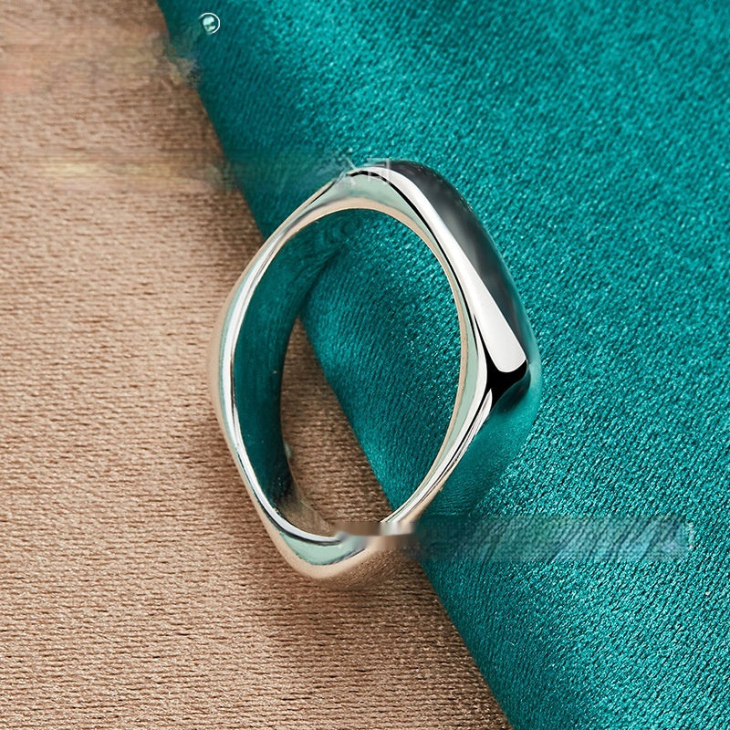 Stylish Glossy Square Smooth Women's Ring