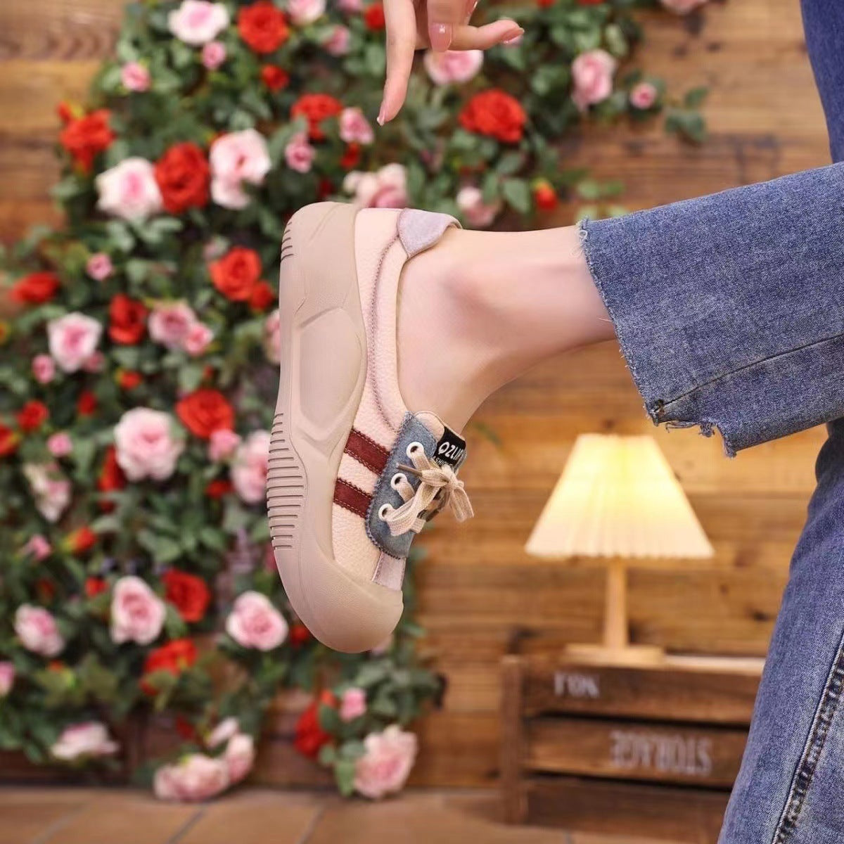 Women's Soft Leather Sneaker