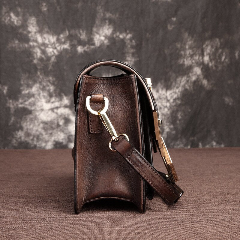 Diagonal leather square bag