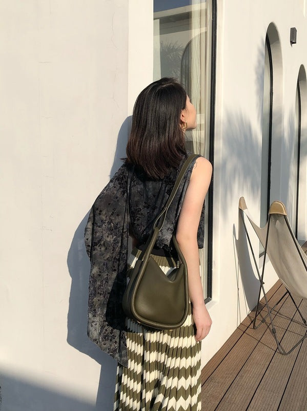 Hand-in-hand female cowhide tofu bag small square bag