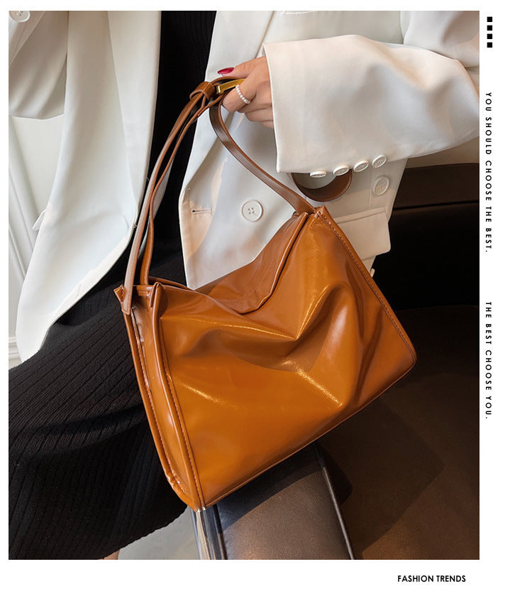 New Commuter Crossbody Bag