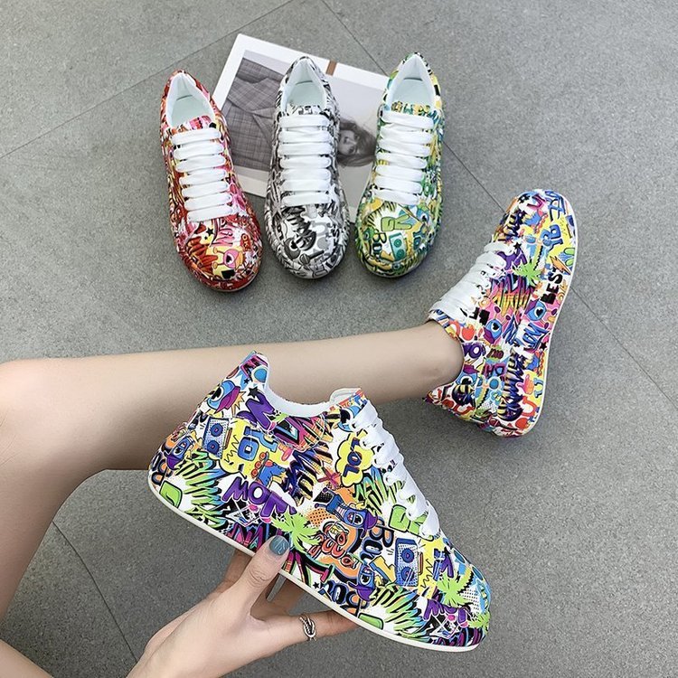 Thick Bottom Lace-up Sports Shoes