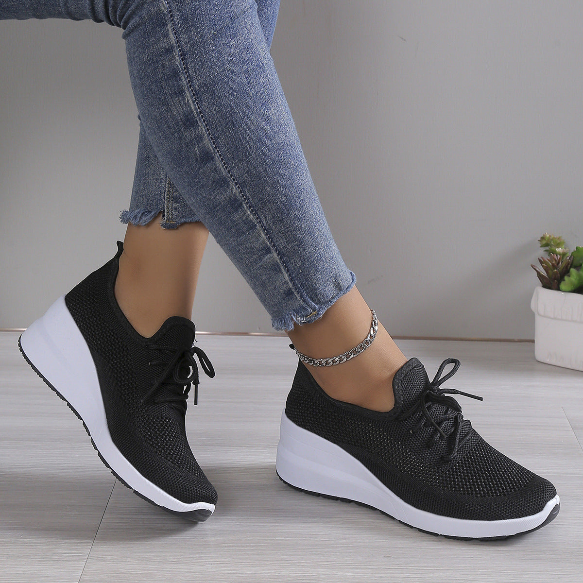 Women's Casual Shoes