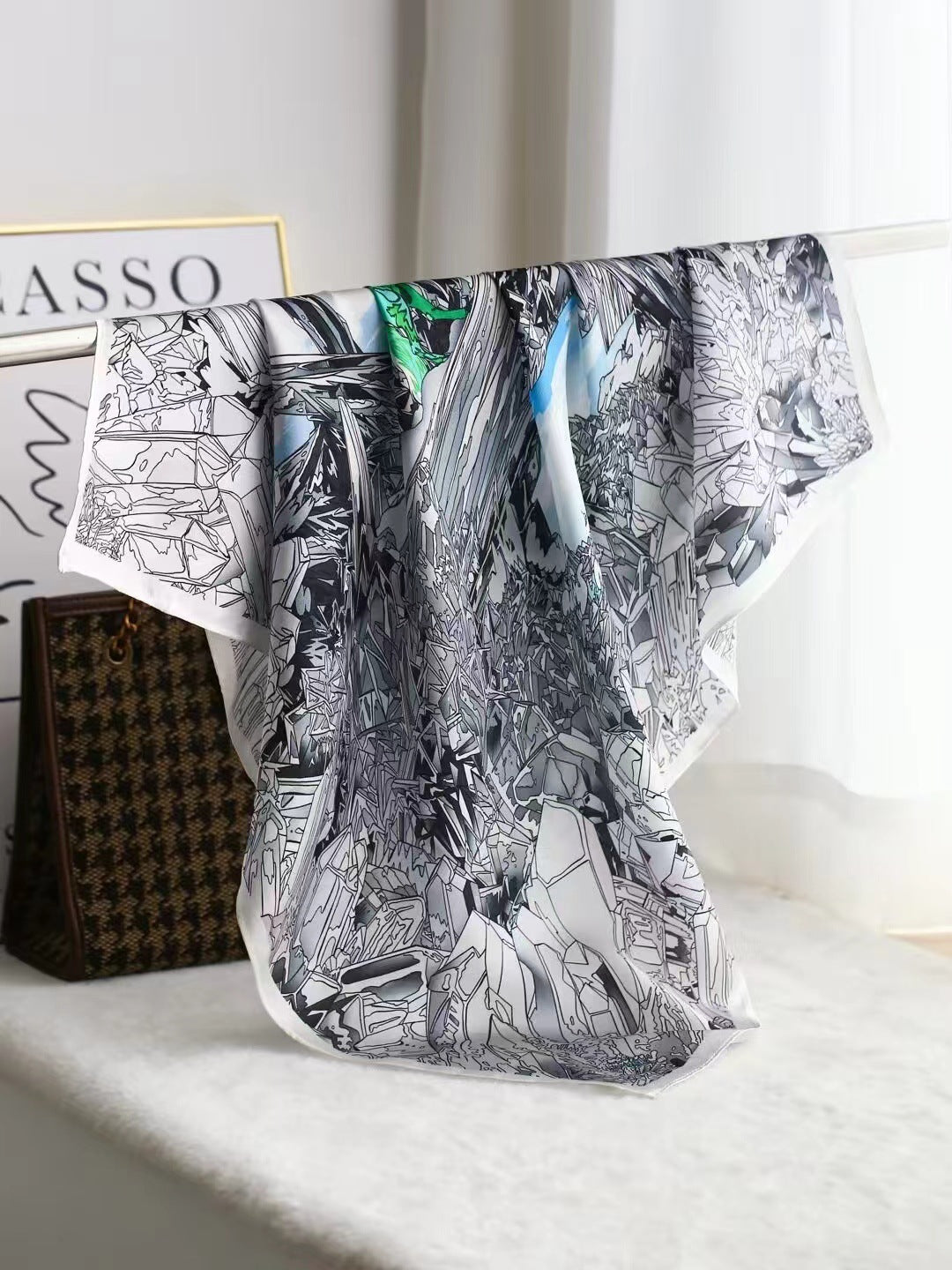Intellectual Elegant Light Luxury Silk Scarf