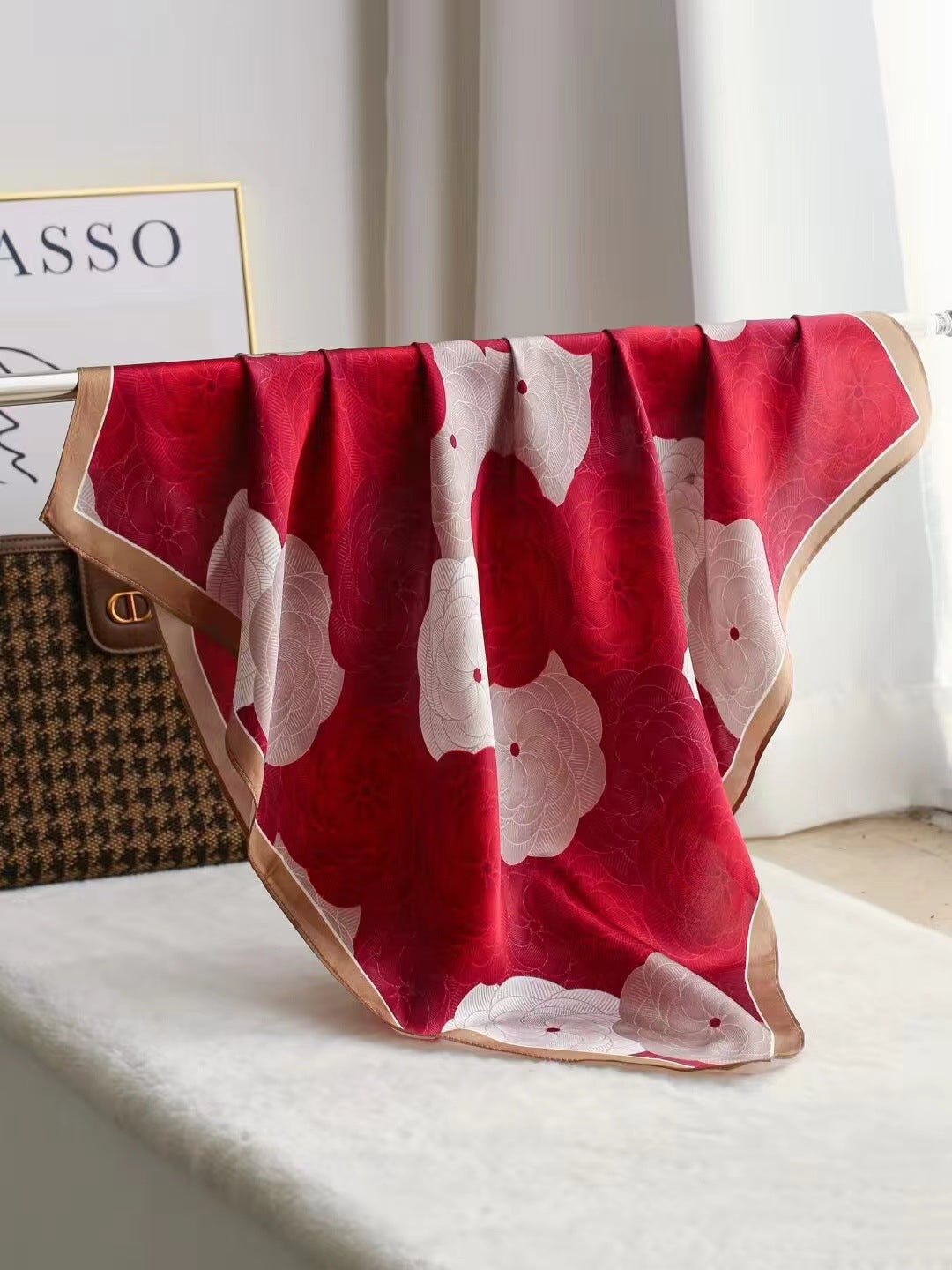 Intellectual Elegant Light Luxury Silk Scarf