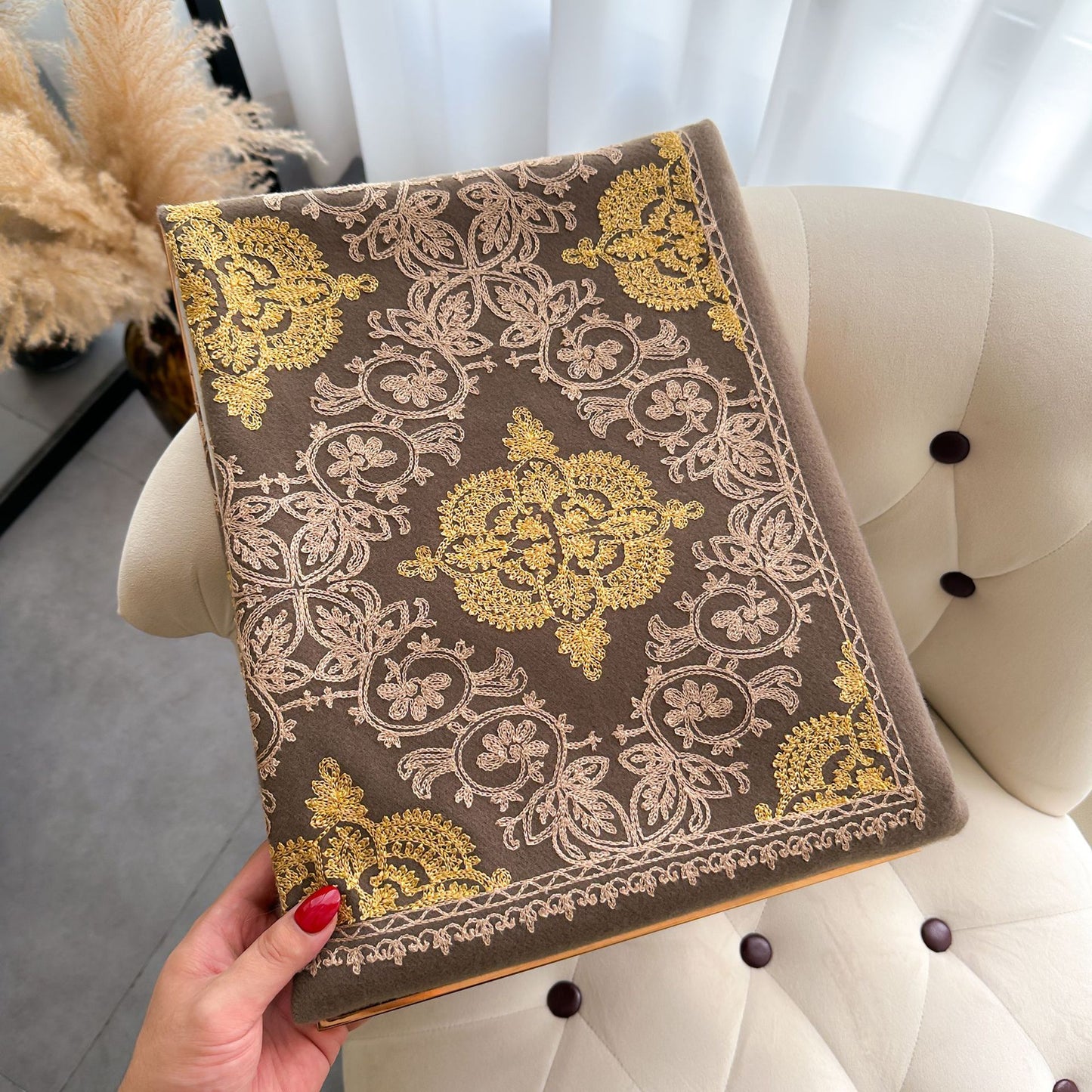 Cashmere-like Embroidered Warm Scarf