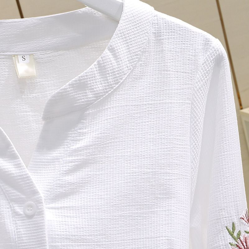 V-neck Embroidery Pleating Long Sleeve
