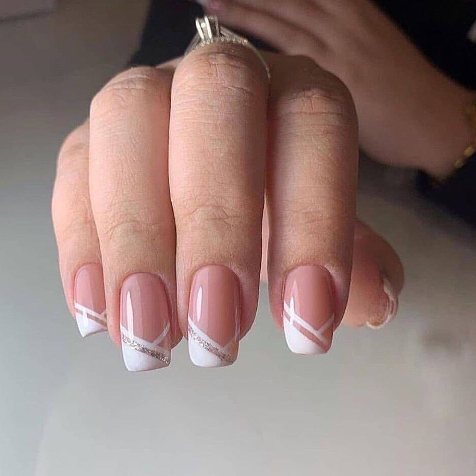 Oblique French Simple Wearing Manicure