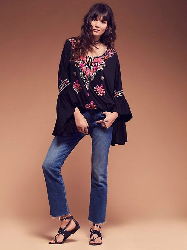 Women's Bohemian V-neck Lace-up Top